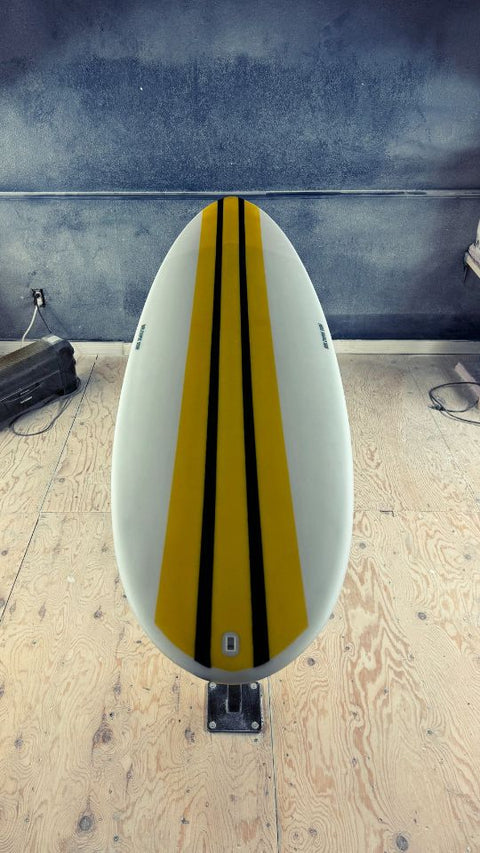 Surfboard for canadian waves